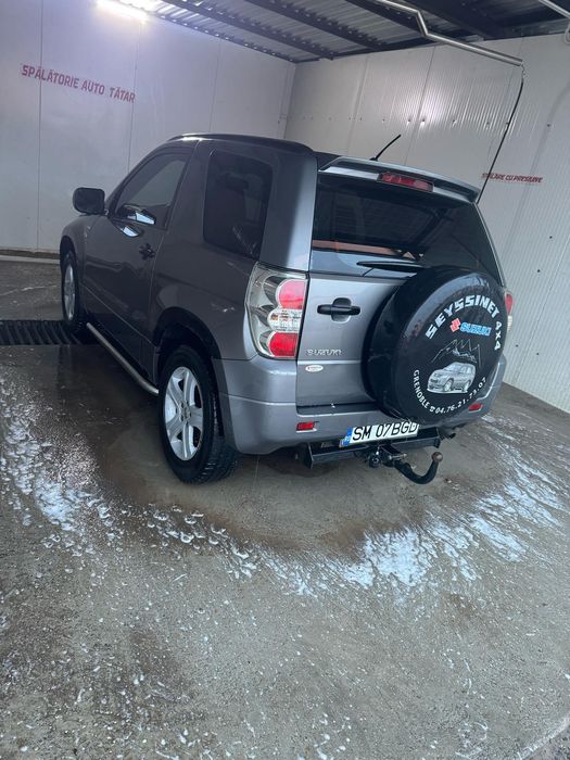 Vând suzuki grand vitara