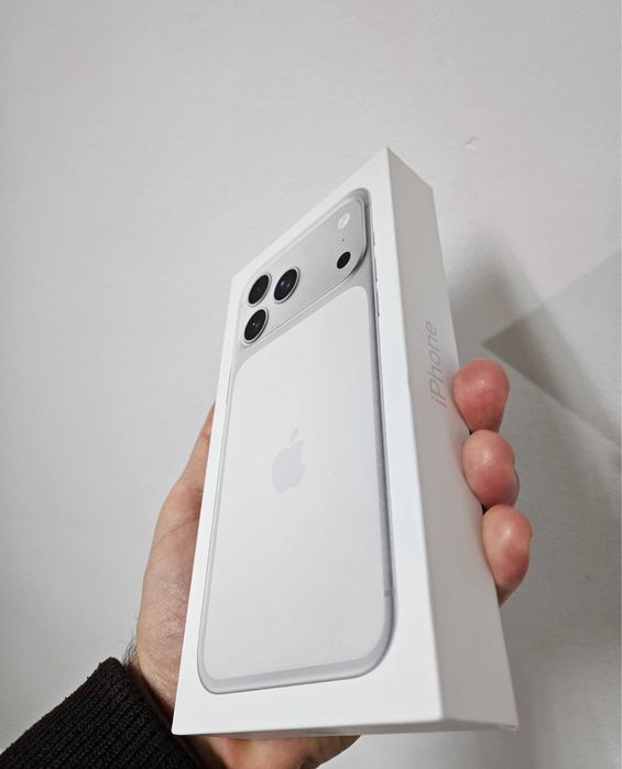 iPhone 17 PRO MAX , Silver , NOU Sigilat / Accept Schimburi