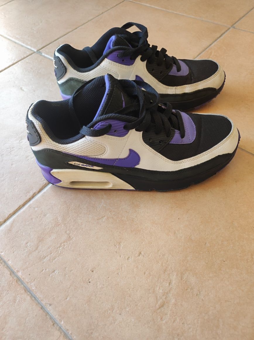 Маратонки Nike air max