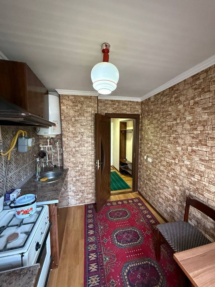 Продается 1 комн квартира по ул Гагарина, ориентир Азиз базар