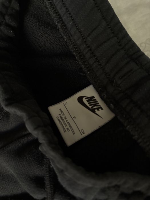 pantaloni de trening nike