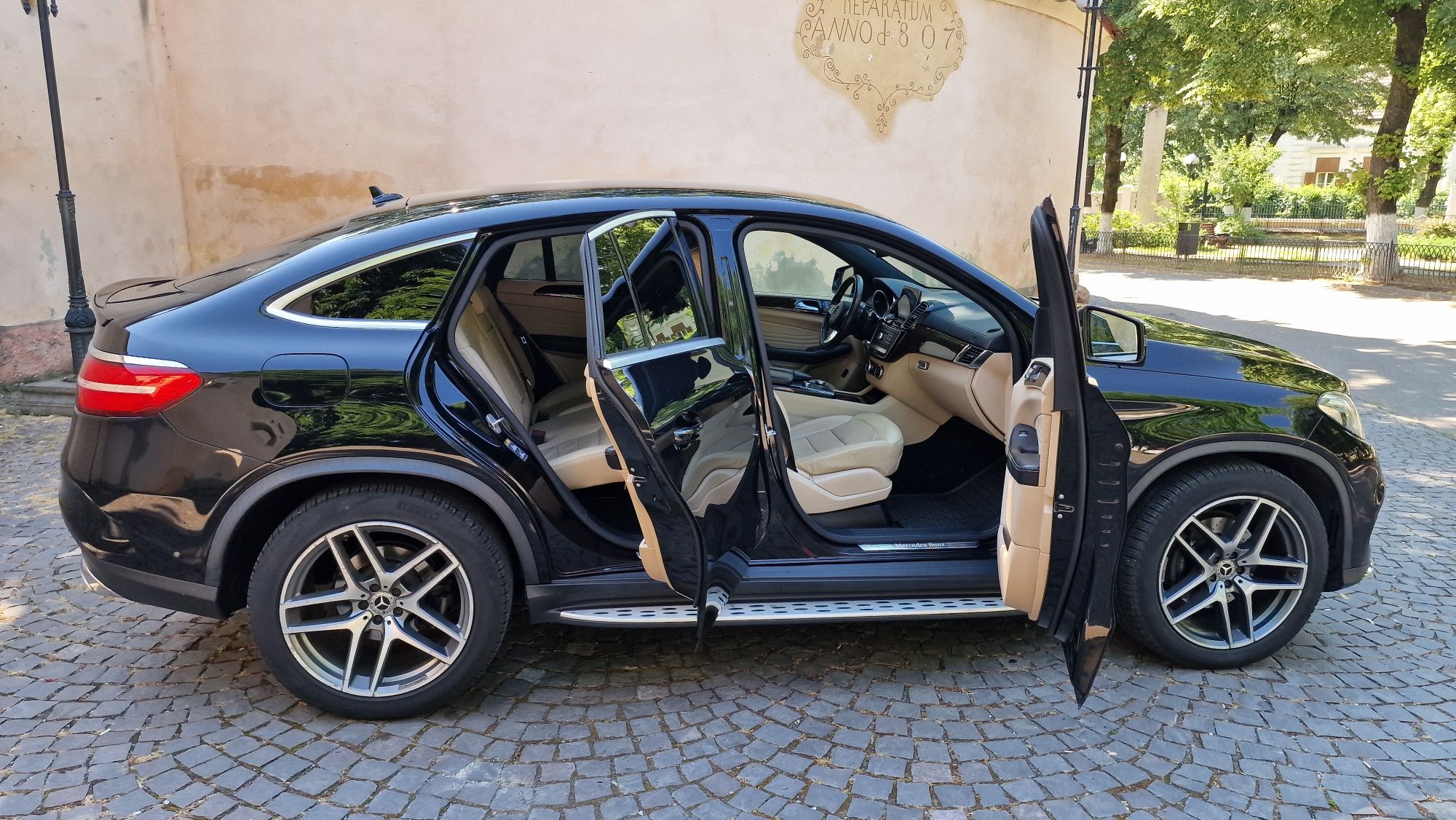 2018 Mercedes-Benz GLE 350d Coupe, 4Matic Pachet AMG,  VENTILATIE