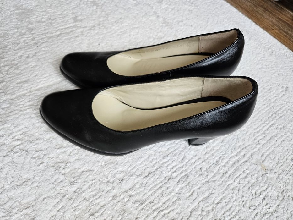 Туфли натуральная кожа, удобные. Р-р: 38, 39, 40.Цена: 10000 тенге