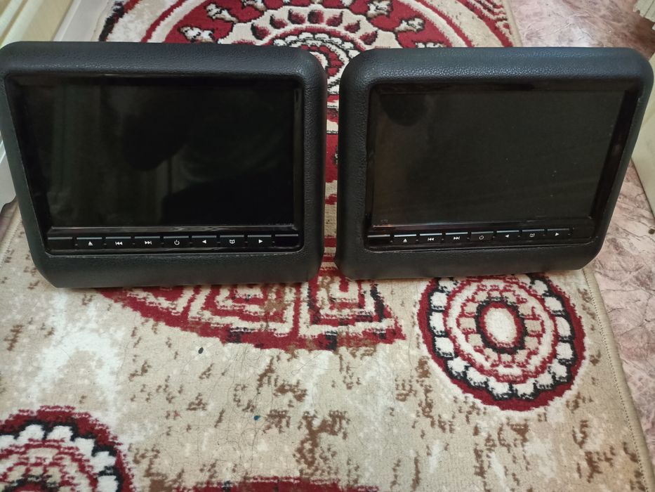 Монитор задний в хорошем состояний