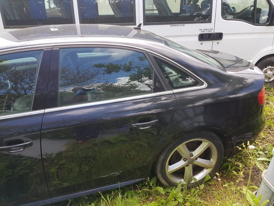 Dezmembrari Audi A4 2.0 diesel s-line