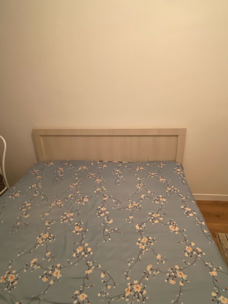 Продам кровать с матрасом