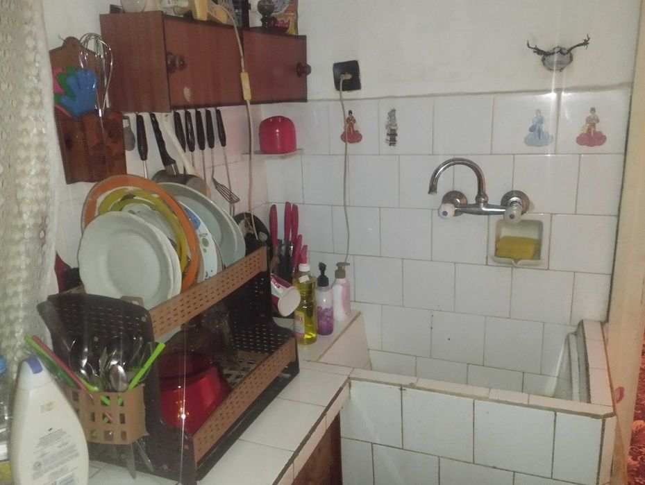 Продава се къща 2 етажа