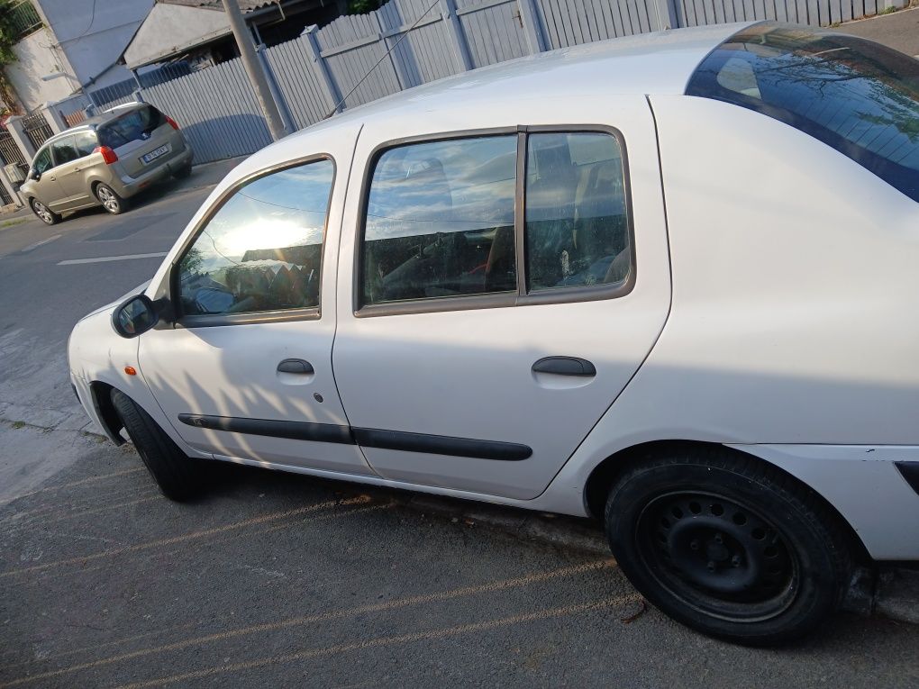 Renault clio 2003