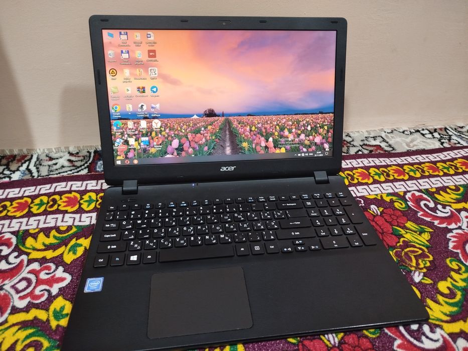 Acer 512/4 sotiladi