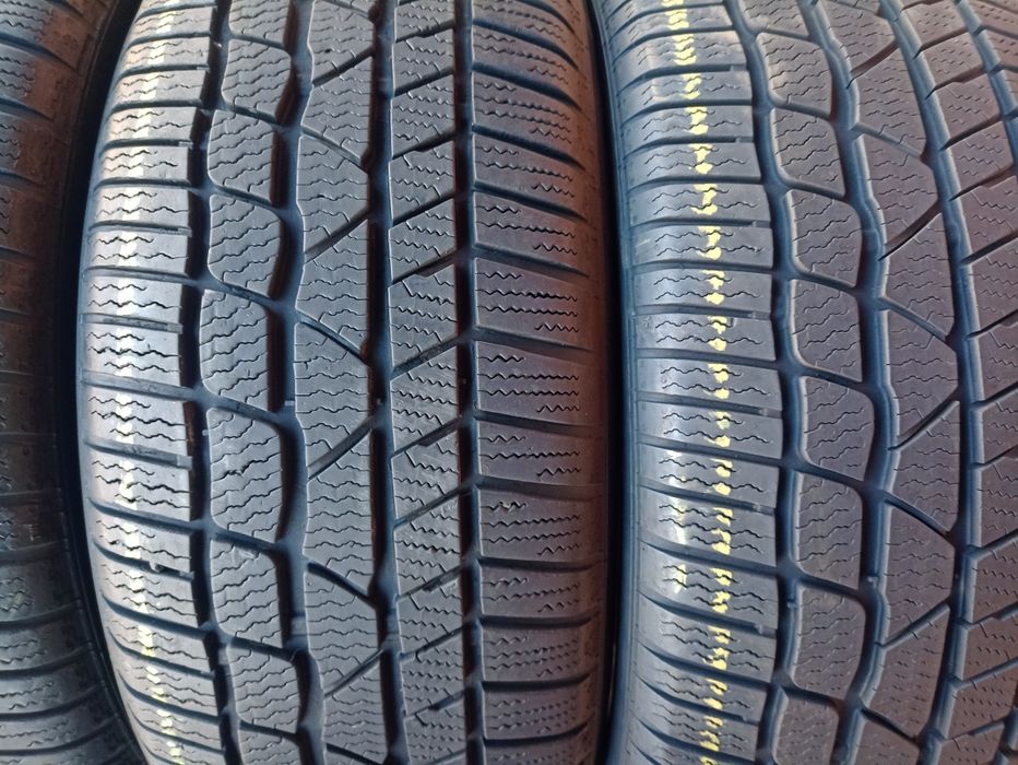 4 anvelope de iarna Continental 225/50 R18 dot 3219