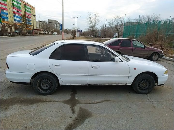 Mitsubishi galant 7 поколение 1994 год. Машина в хорошем состоянии