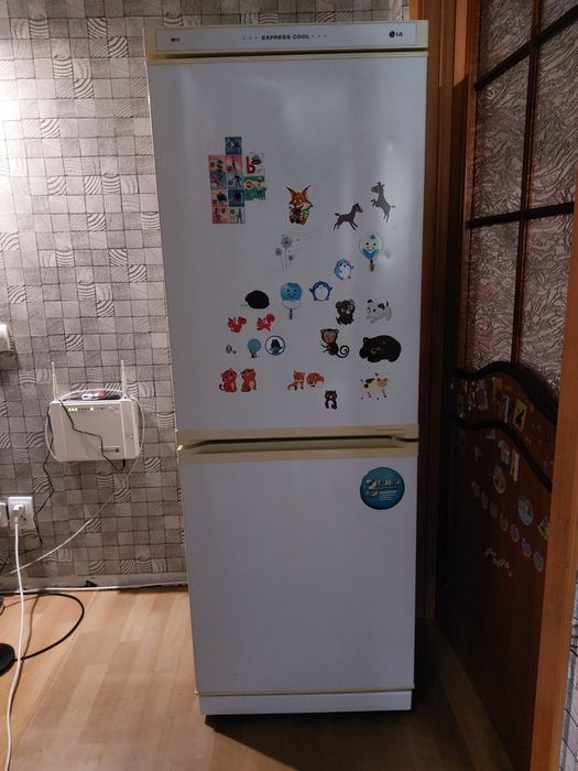 Холодильник LG в отличном состоянии