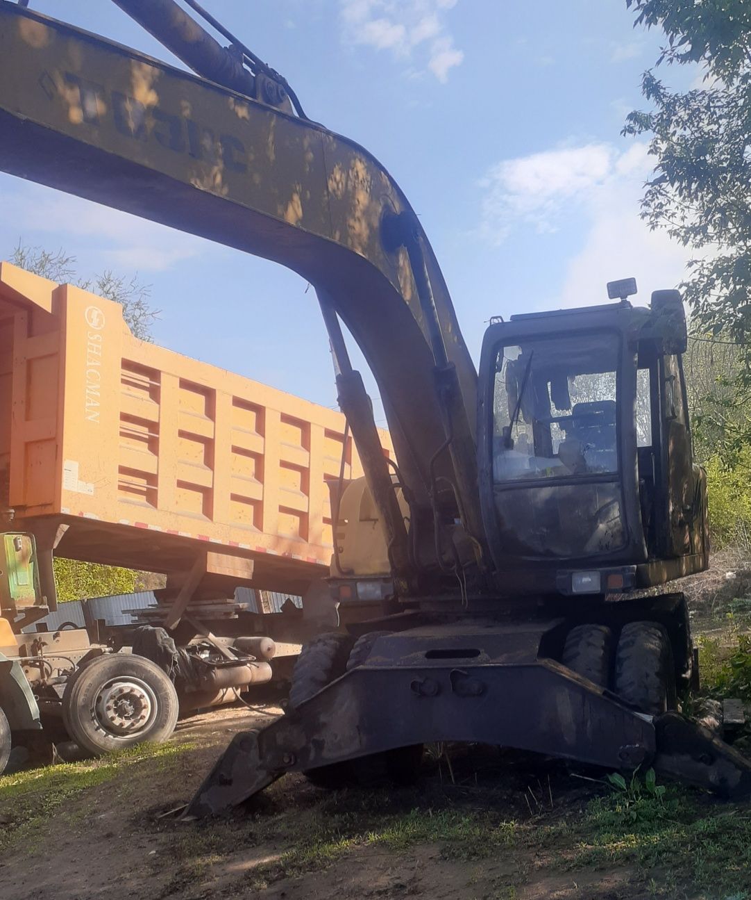 Продам экскаватор ЕК-18 ТВЕКС 2006 г.в.