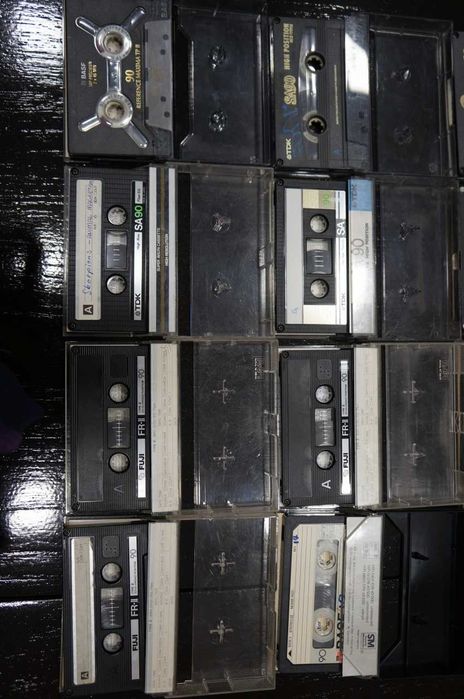 Лот от 13 аудиокасети TDK,MAXELL,FUJI,BASF