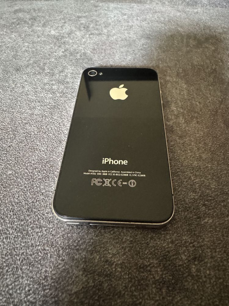 iPhone 4 Перфектен