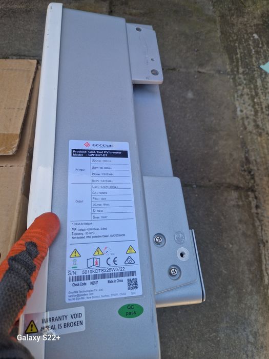 Соларни инвертори