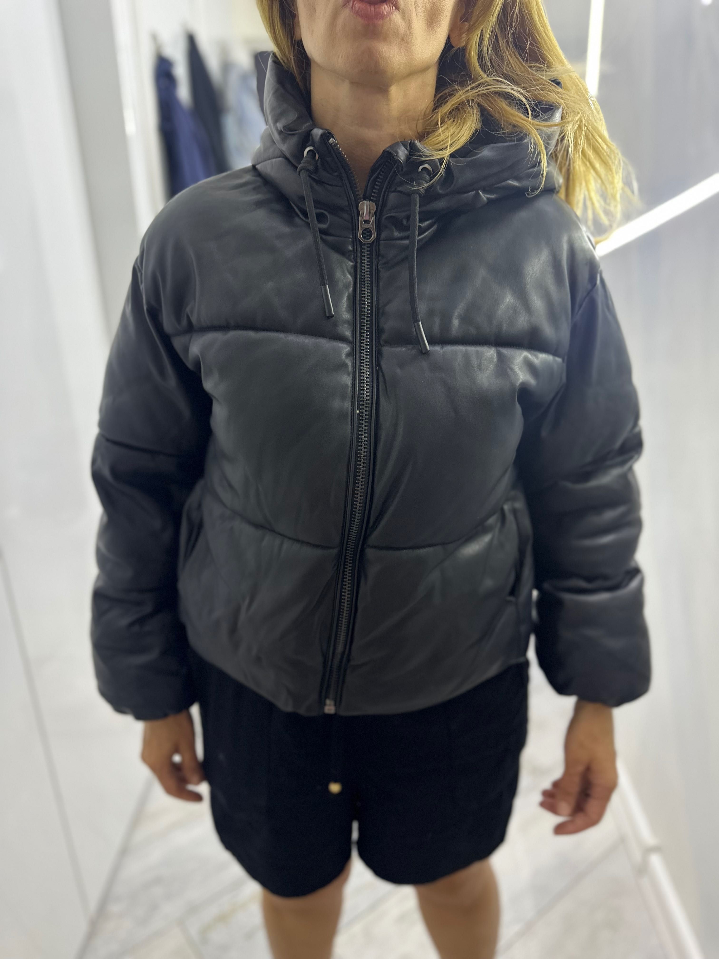 Дамско кожено зимно яке Bershka Xs