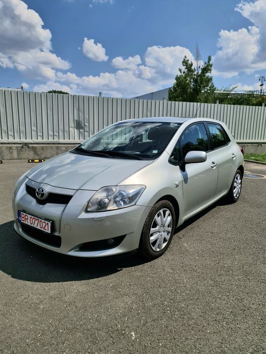 Toyota Auris adusă recent în țară
