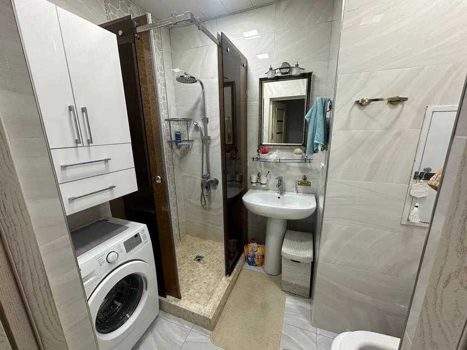 Сдаю ШИКАРНУЮ кв-ру 2-ком. 2/8, Яшнабад / метро Рохат 292*