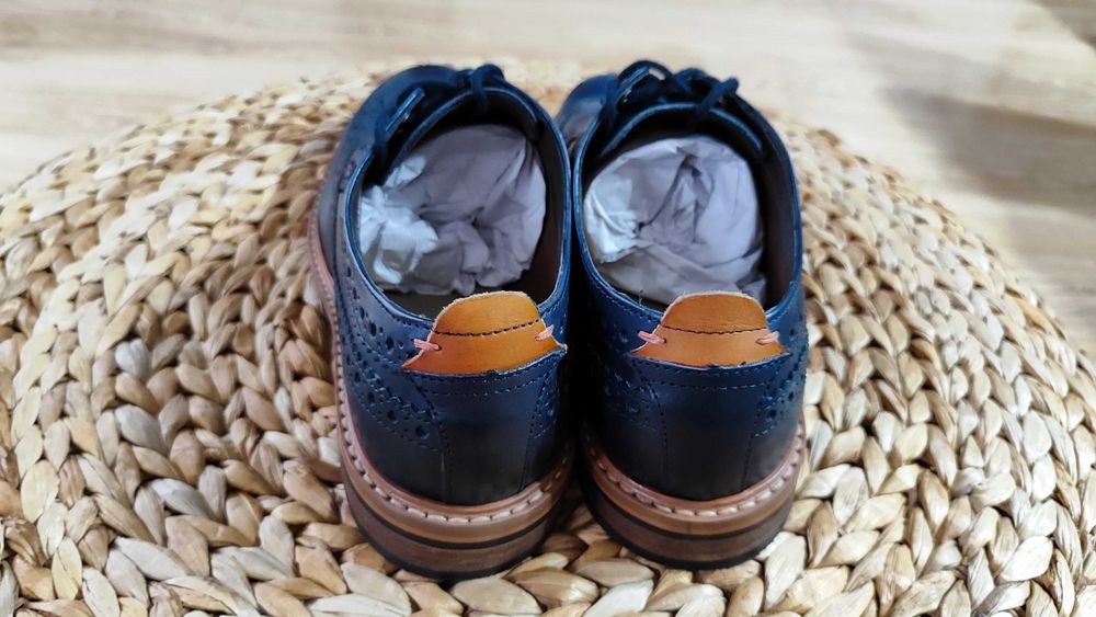 Официални мъжки кожени обувки НОВИ Clarks Pitney Limit 41 Blue