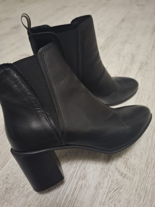 Ghete Marc O'Polo piele naturală