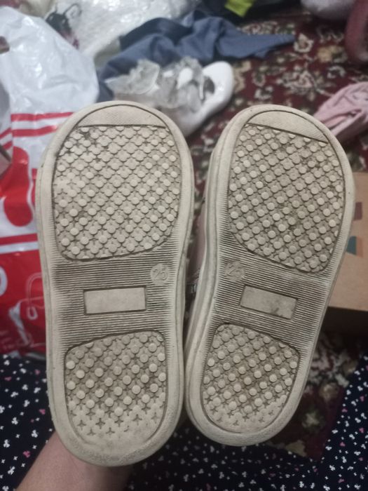 Продаётся детская обувь