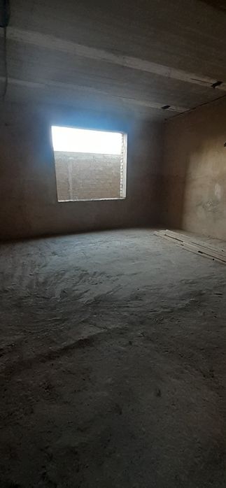 Каропка 2.5 сотик сотилади мехнат пост йакинида