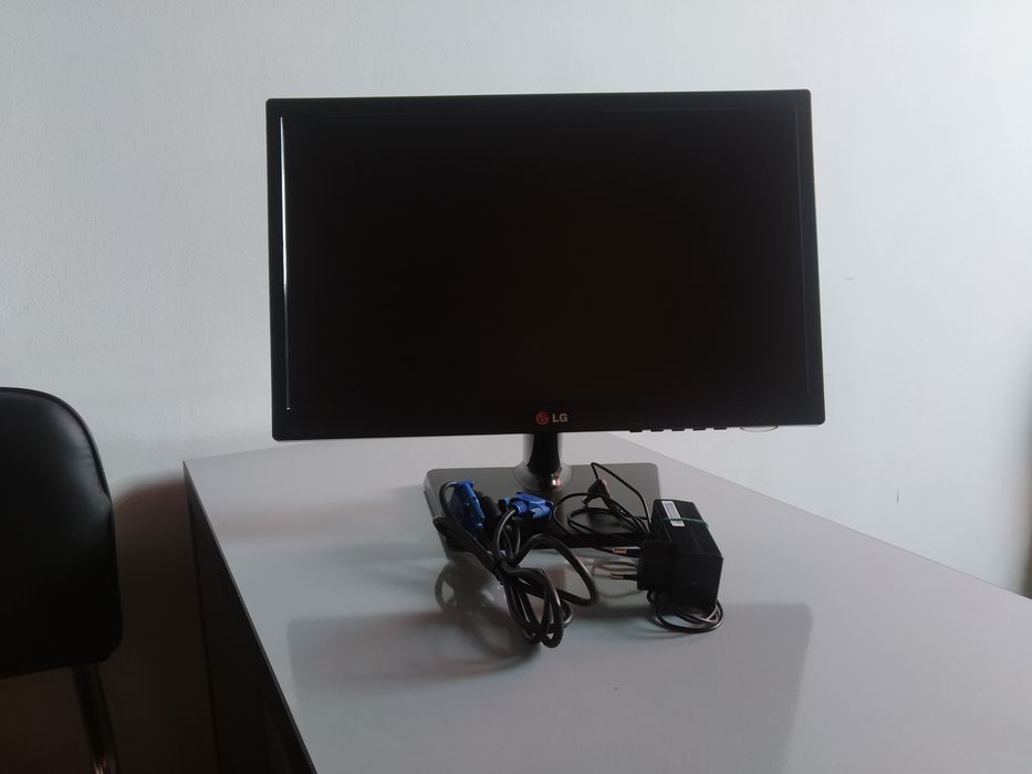 Monitor LG 19 li sotiladi