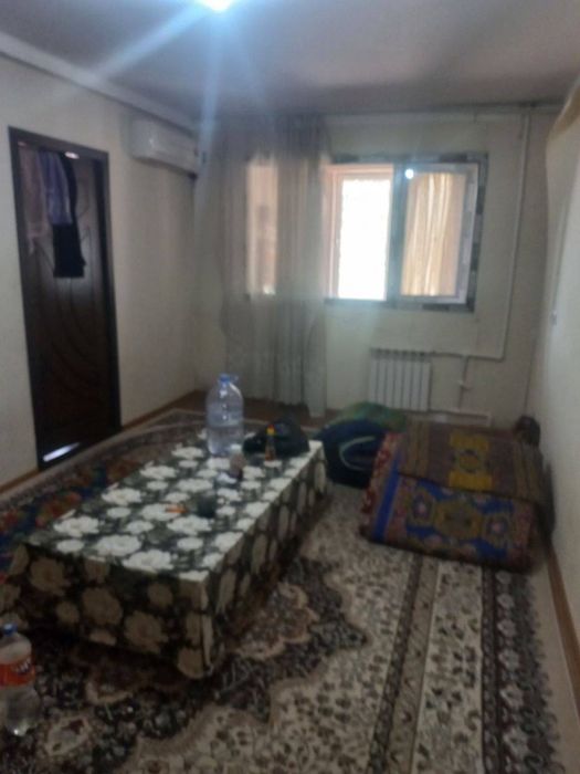 Чирчик шахар 3 микро район 2 х 58 кв/м сотилади Нархи 27.000$ Наличка