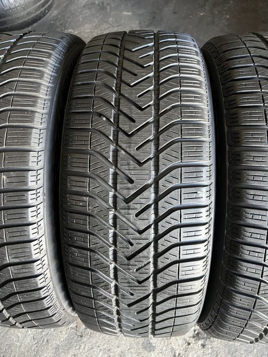 4 anvelope de iarna 205/55/16 Pirelli 2020!