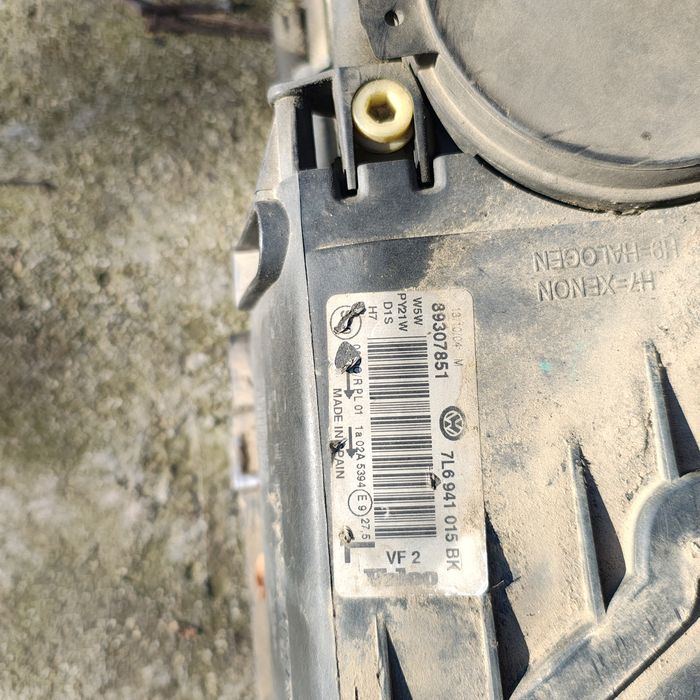 Ксенонови фарове за тоуарег