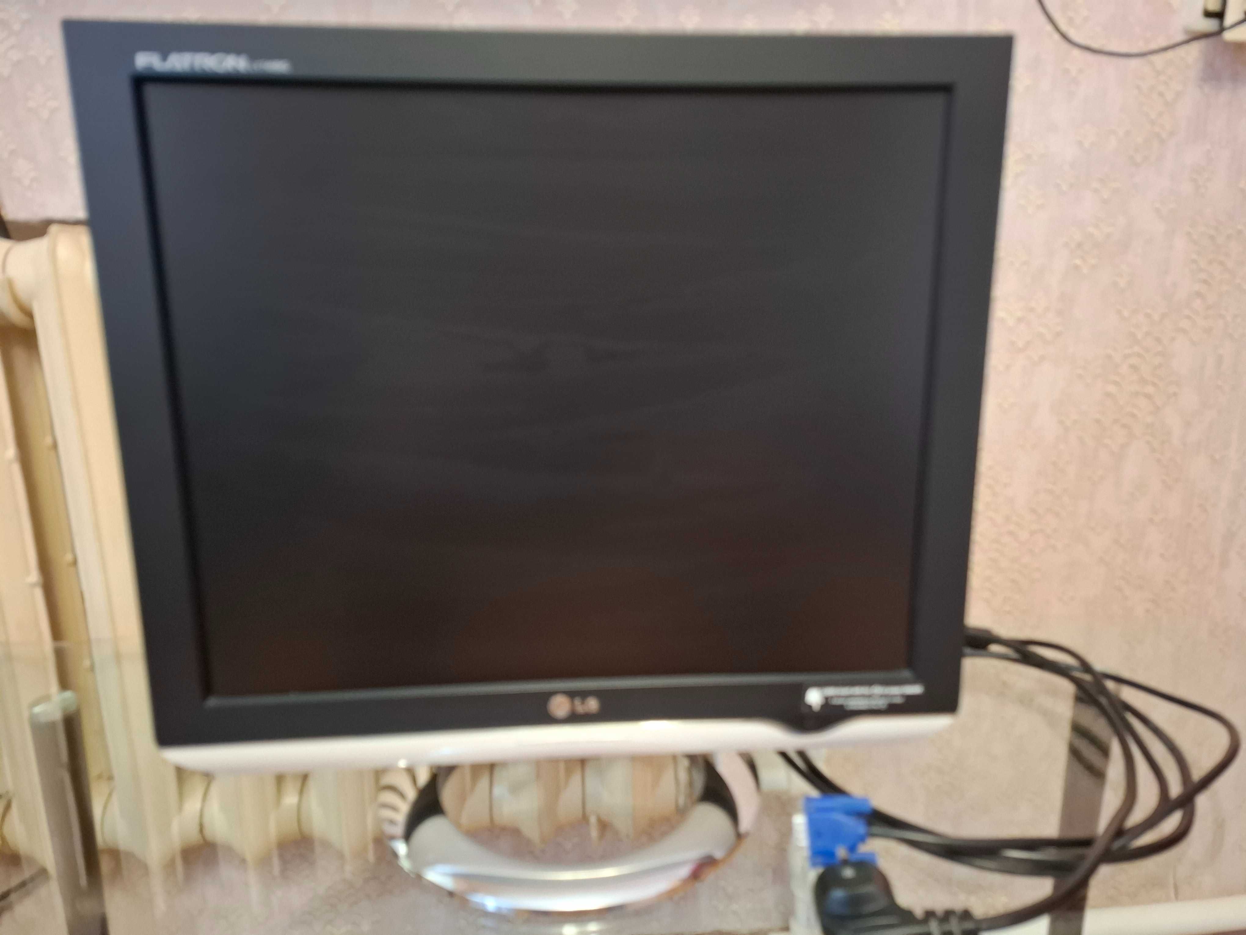 Монитор LG Flatron.