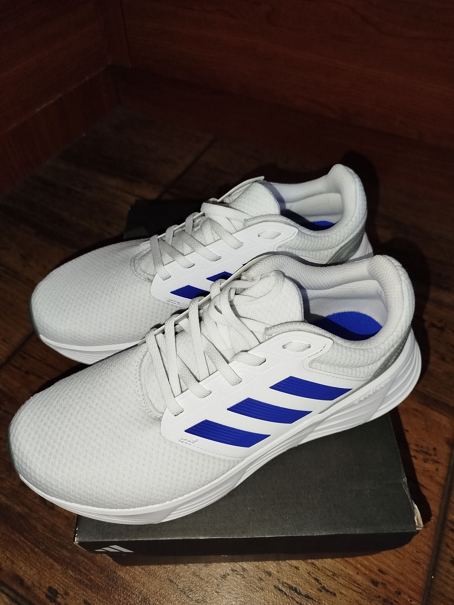 Adidas Galaxy 6 M