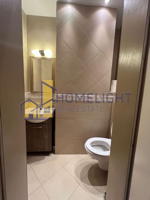 Дава се под наем Тристаен апартамент в София, Оборище - 120 кв.м за 1100 € - Снимка #11