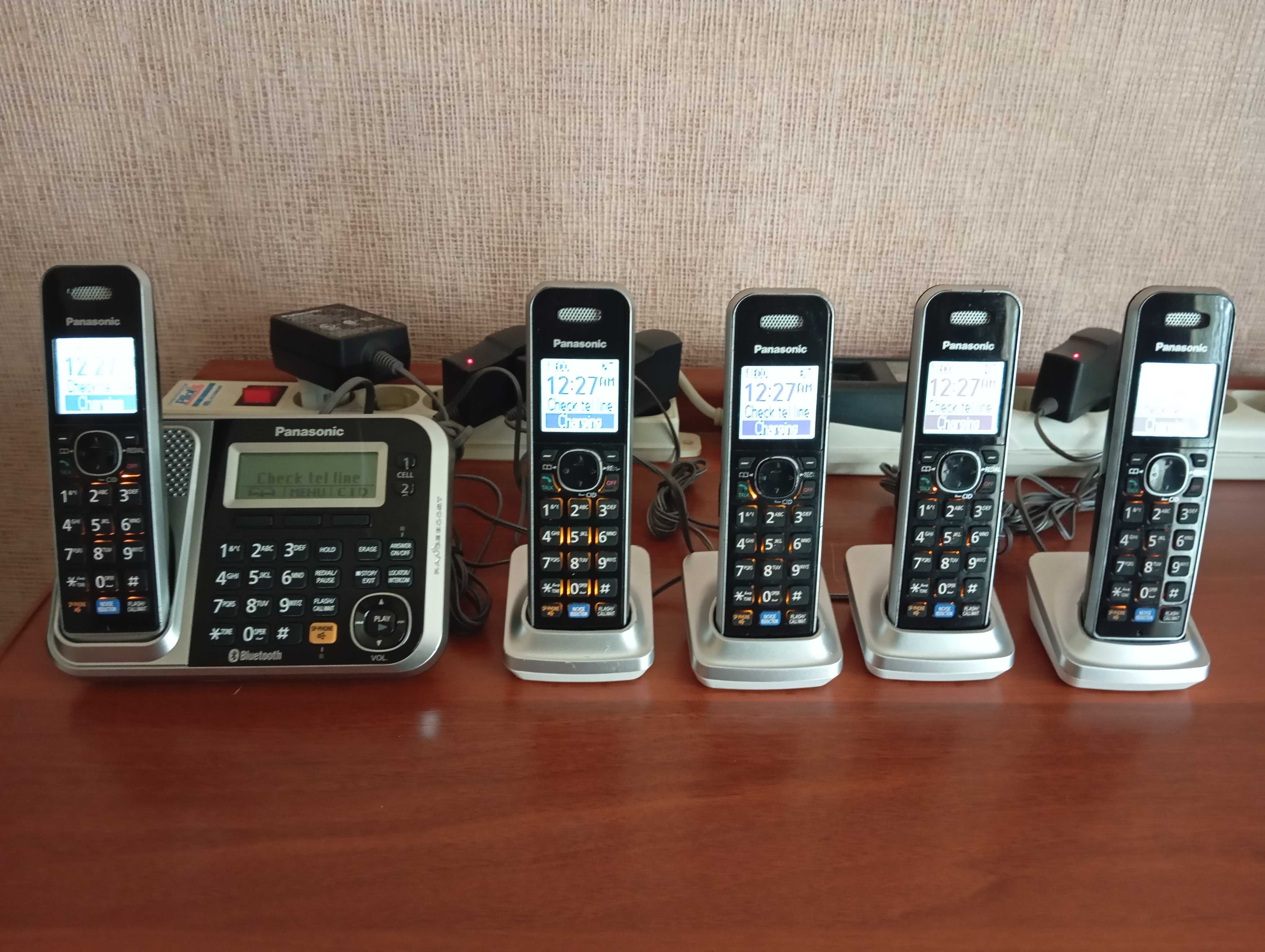 Продам радиотелефон PANASONIC пять трубок на один телефонный номер.