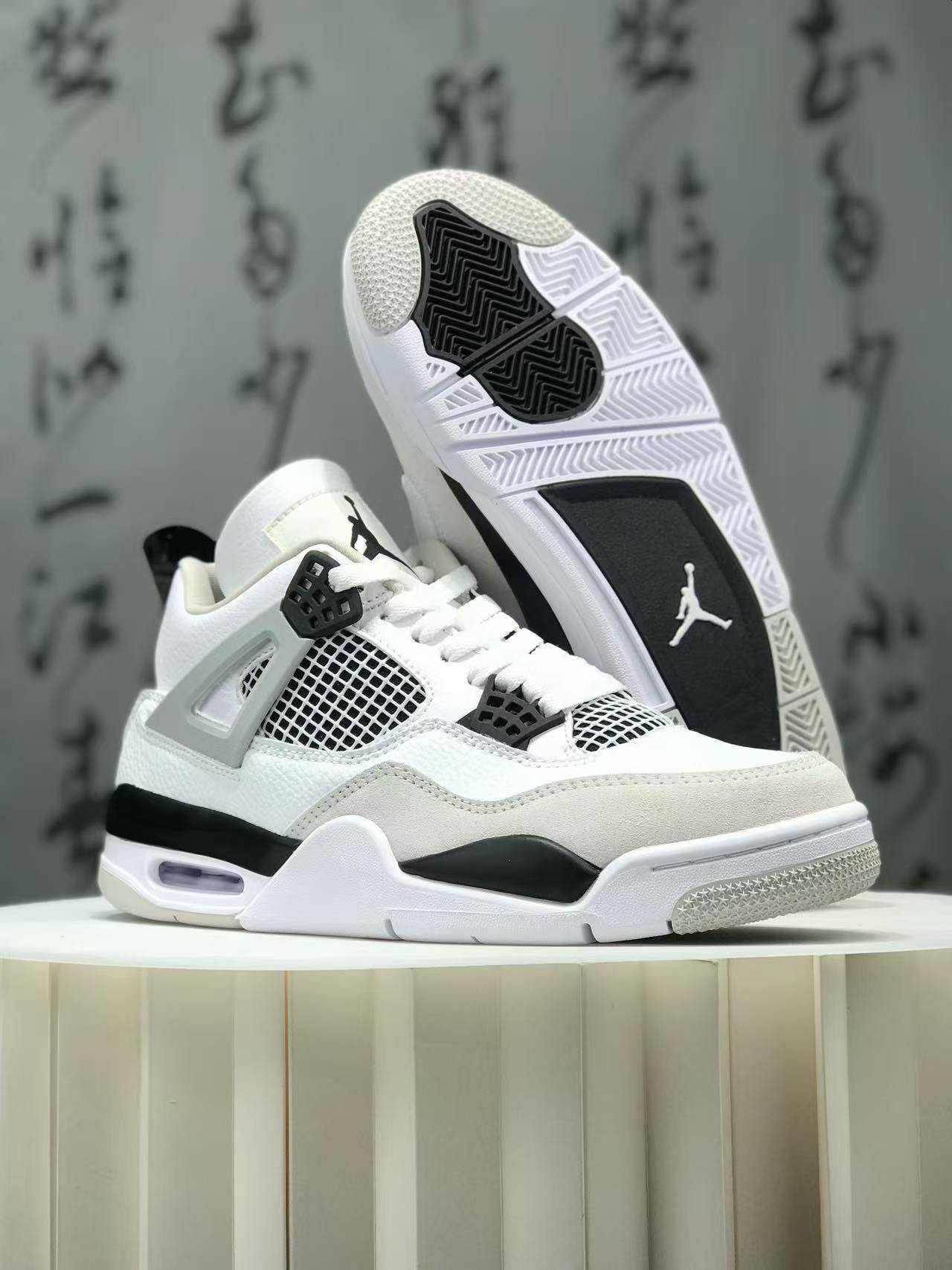 Jordan 4 Retro Military Black EU42