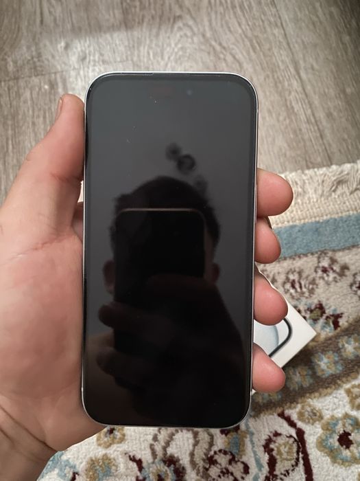 Продам Айфон 15 в идеальном сост