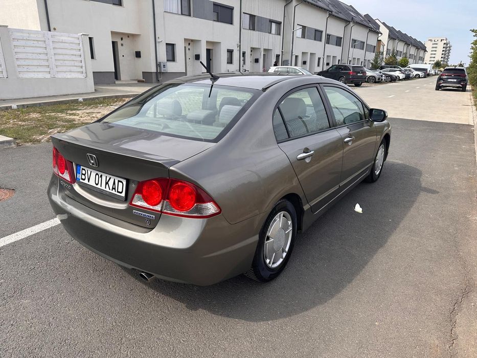 Vând Honda Civic hibrid