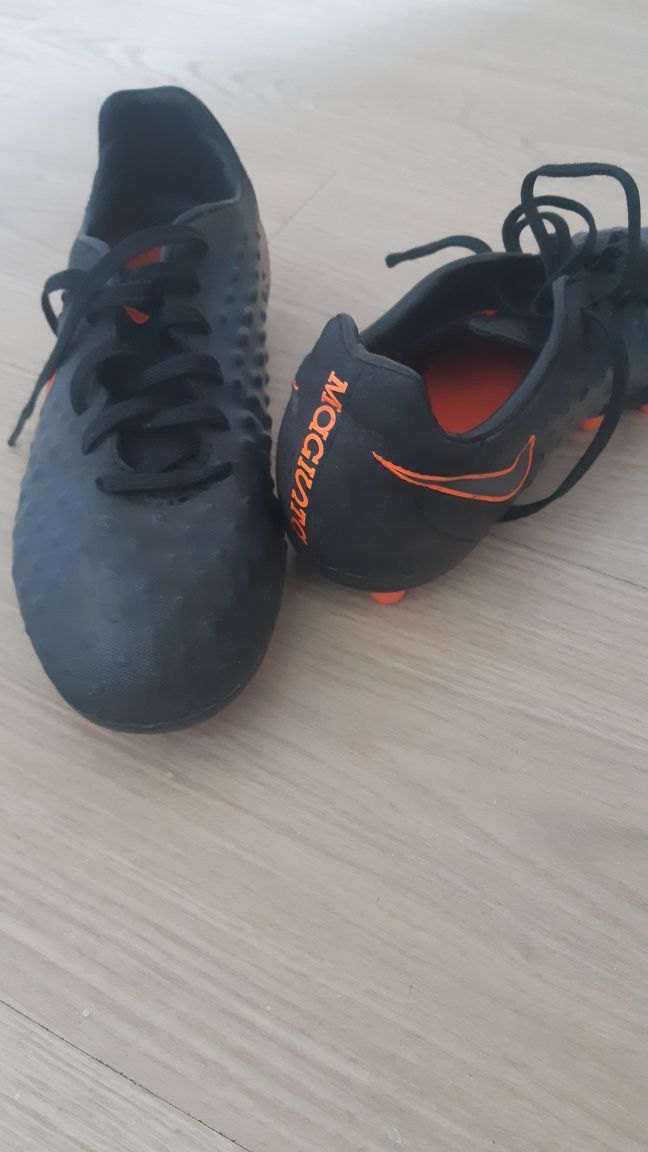 Papuci Nike de fotbal originali negru