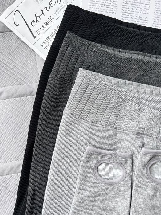 В наличии утепленные леггинсы 3490 тг