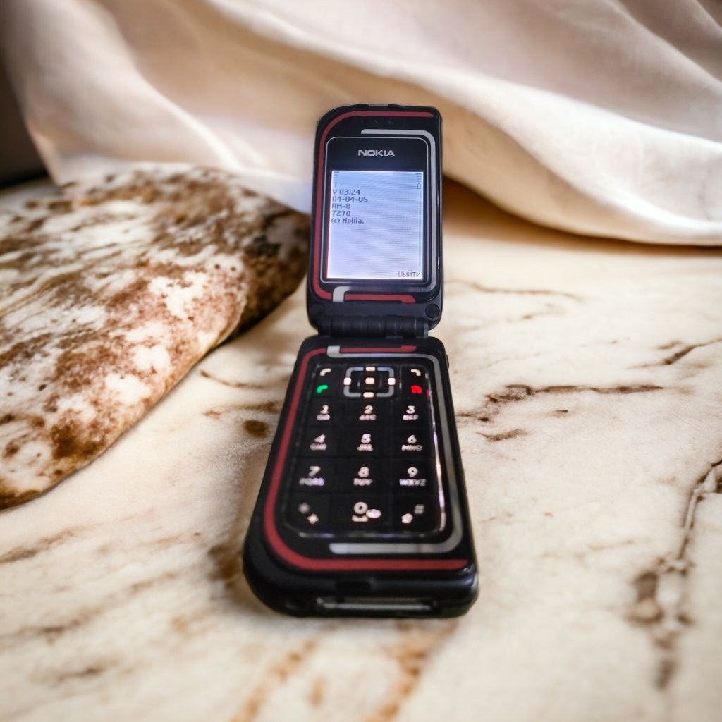 Nokia 7270 , телефон, кнопочный