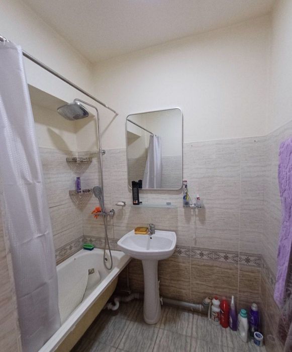 Yakkasaroy Oybek metro