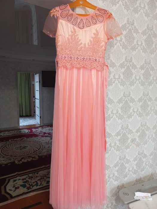 Продаётся платье