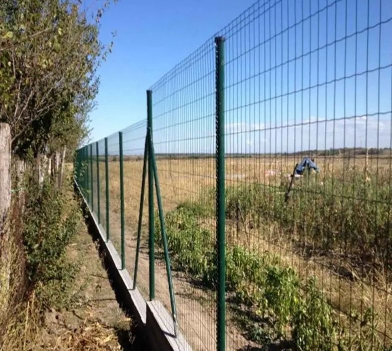 Gard zaluzea din tabla vopsita in canp electrostatic