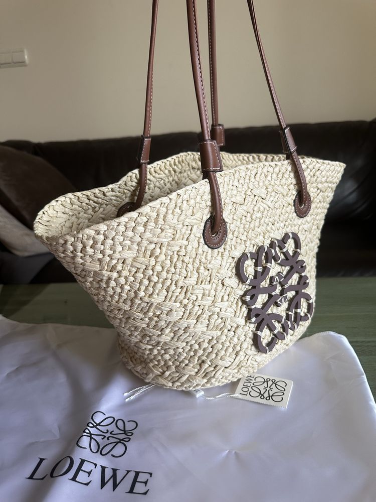Loewe плажна чанта