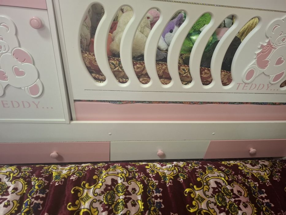 Детское кроват сотилади