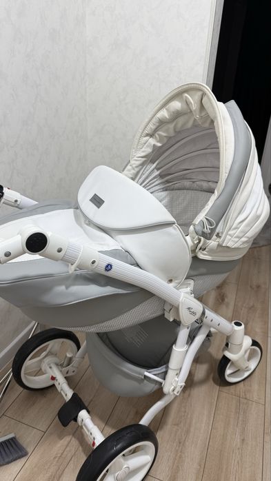 Коляска Adamex Barletta 2в1