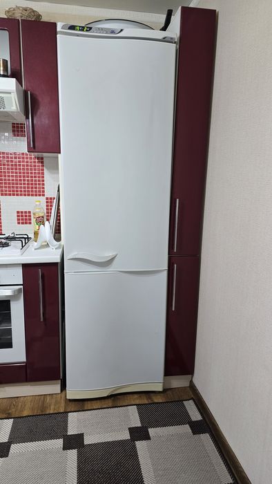Продам холодильник и стиральную машинку