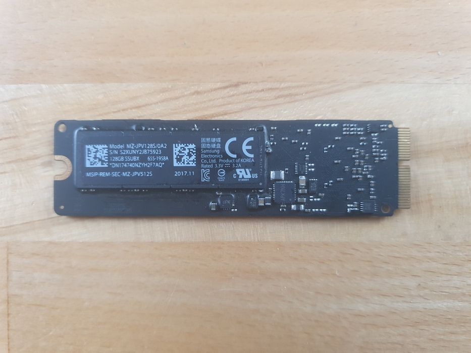 128gb Ssd m2 Samsung pentru laptop Apple