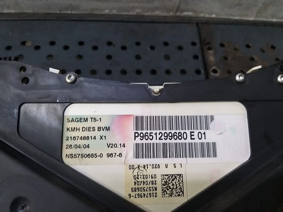 Ceasuri bord diesel peugeot 307 p9651299680e01 216748814x1